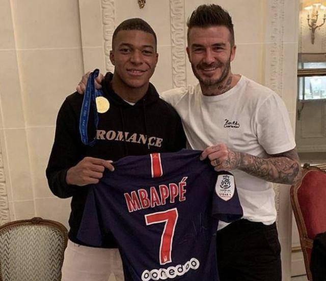 ″我们拥有自信与决心来应对这场比赛！″（我们以十足的信心与决心迎战这场比赛！）