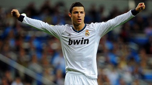 萨拉维亚：恩里克打造球队的方式非常出色，他尊重每一位球员（萨拉维亚盛赞恩里克：建队方式出众，尊重每位球员）