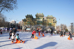 沪媒谈海港亚冠失利：并非不用心，伤病影响是无奈的现实（沪媒评海港亚冠出局：非态度问题，伤病困扰成无奈现实）