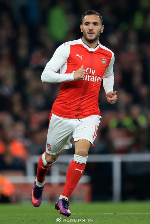 上肢力量对足球的重要性（上肢力量在足球中的关键作用）