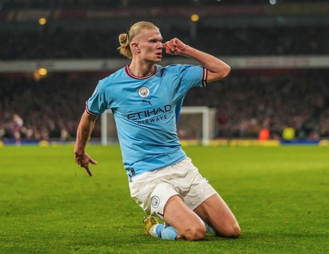 末节大梦初醒险些完成逆转，如何评价中国男篮今晚表现？（末节发力差点逆转，如何看中国男篮今晚的表现？）