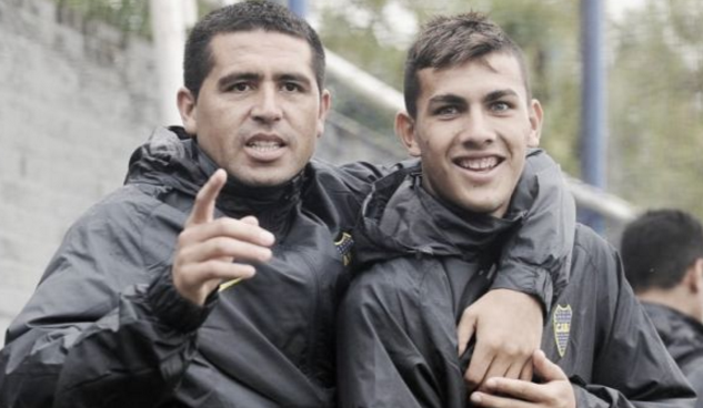 全队站位越踢越有感觉（越踢越默契，全队站位愈加到位）