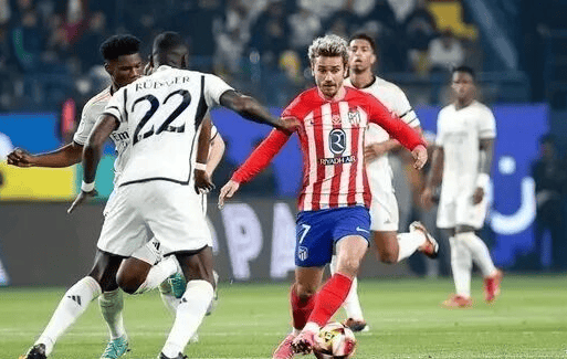 世界波直挂死角，全场尖叫（惊天远射命中死角，全场沸腾）